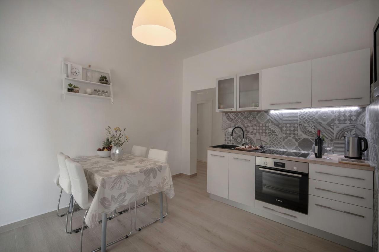 Apartment Iva Rabac Exterior foto